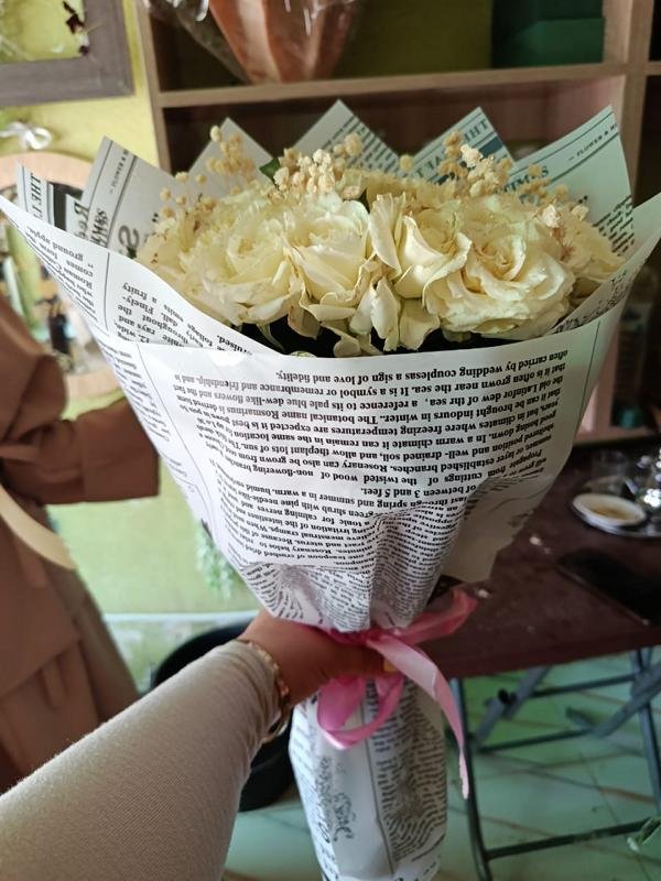 Bouquet Rétro Roses Ivoire