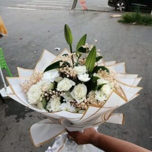 Bouquet Céleste Tout-Blanc & Lys Éléments